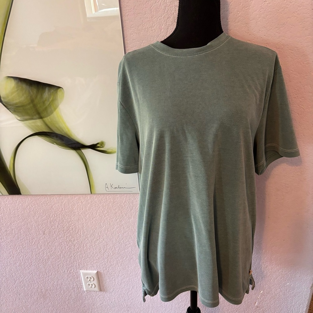 Tommy Bahama shirt size large